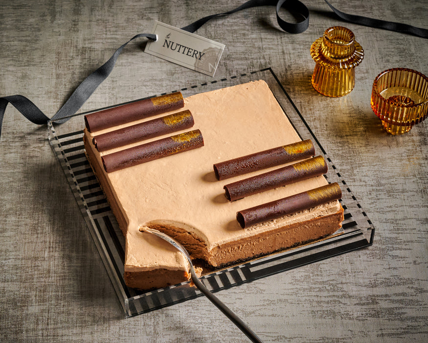 Chocolate Cheesecake in Acrylic Gift Box