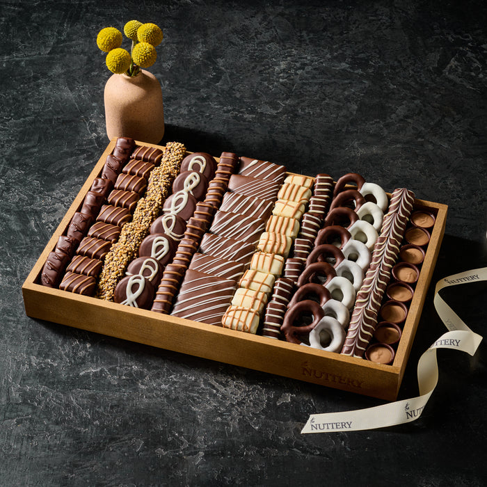 Raspberry Chocolate Mochaccino Assortment Gift Tray | Medium