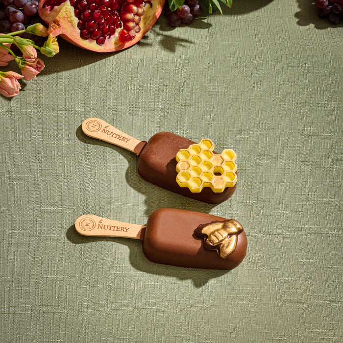 Rosh Hashanah Chocolate Pops